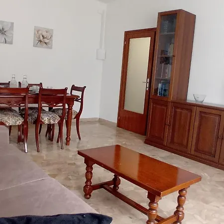 Elisa 12 Minutes From Venice, Free Wi-fi Included Marghera